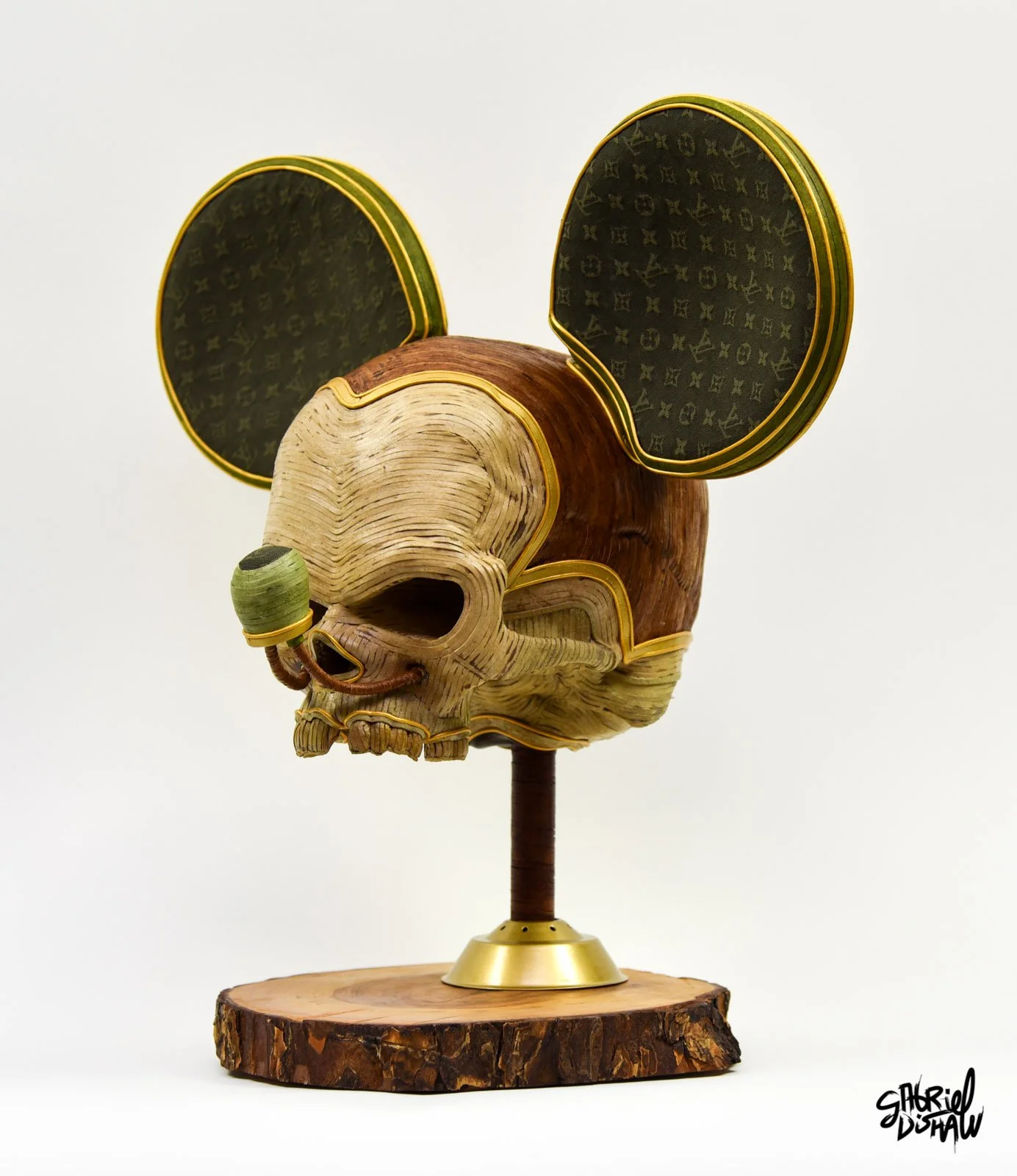 Gabriel-Dishaw-the-minted-mouse-skull-mickey-mouse-art-mashup-luxury-ewaste-upcycled-sculpture--11.jpg