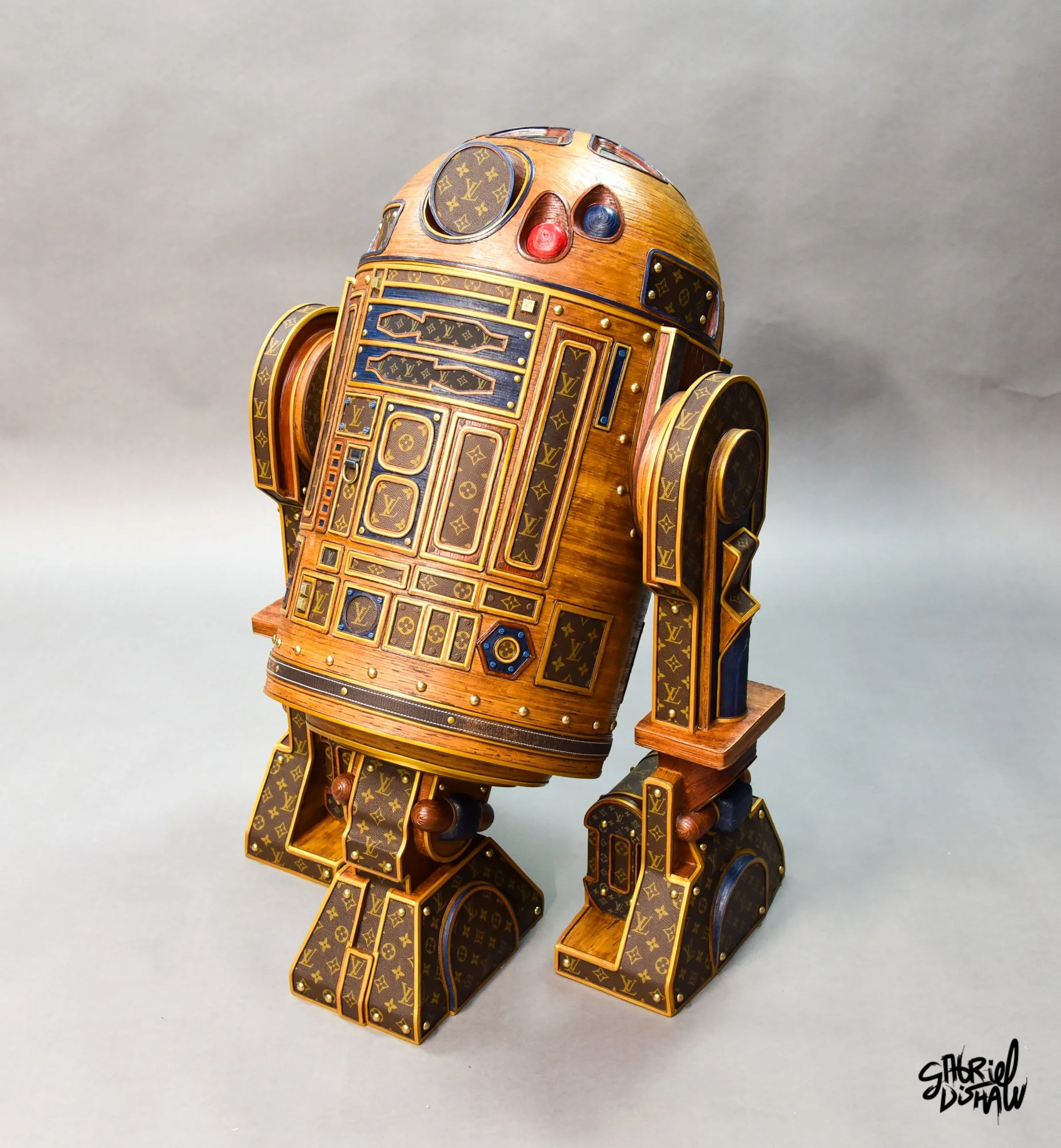 Gabriel-dishaw-r2-deluxe-r2d2-star-wars-luxury-art-droid-upcycled-19.jpg