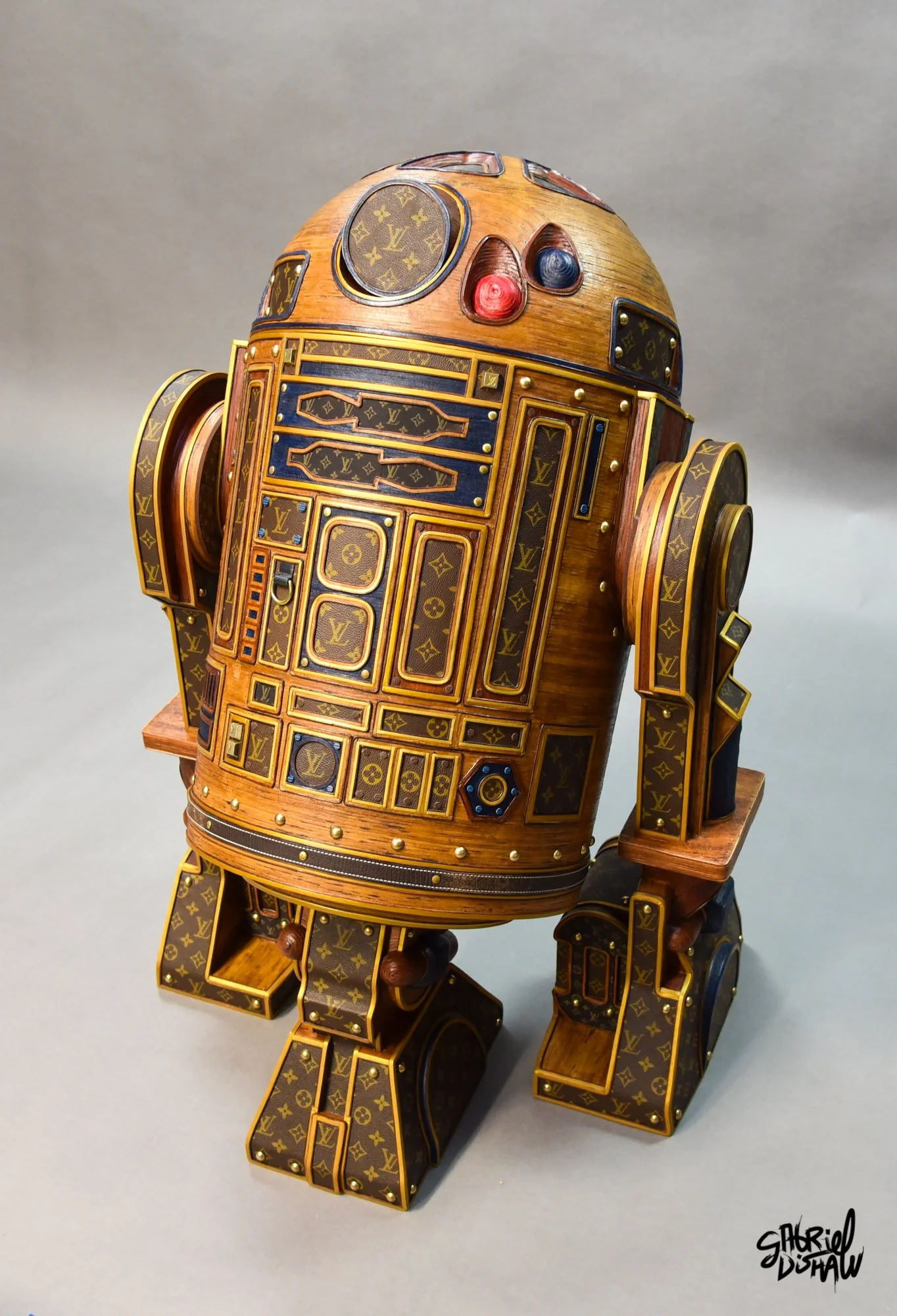 Gabriel-dishaw-r2-deluxe-r2d2-star-wars-luxury-art-droid-upcycled-61.jpg