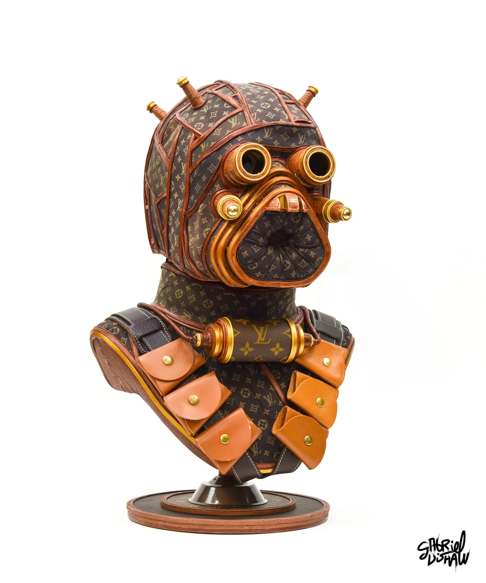 Gabriel-dishaw-Luxesken-Raider-tusken-raider-luxury-star-wars-sand-people-upcycled-cosplay-helmet-24.jpg