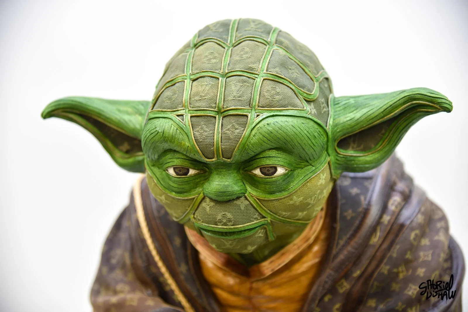 Gabriel-Dishaw-Master-Yoda-Luxe-two-yoda-star-wars-sculpture-luxury-art-upcycled-41.jpg