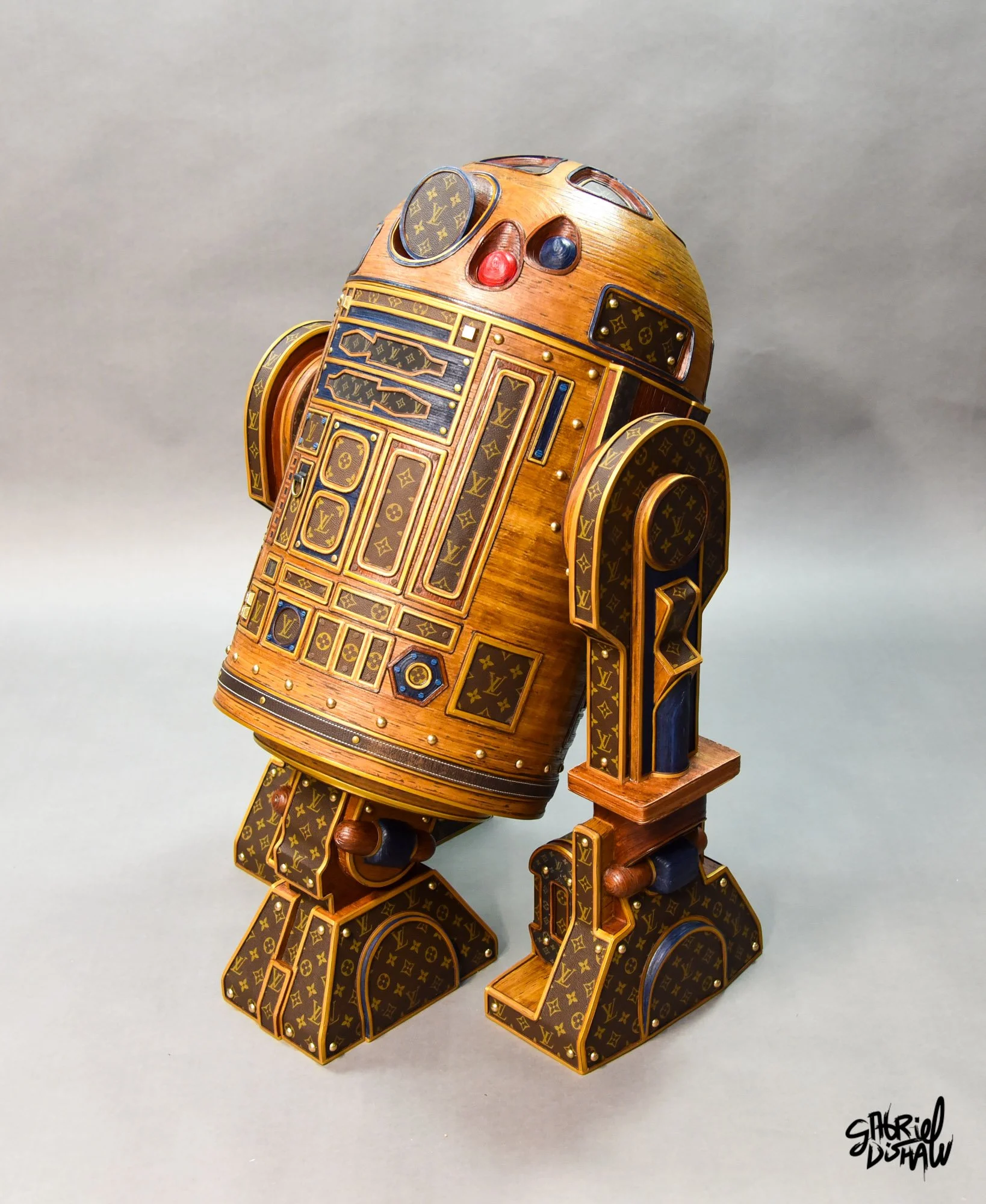 Gabriel-dishaw-r2-deluxe-r2d2-star-wars-luxury-art-droid-upcycled-26.jpg