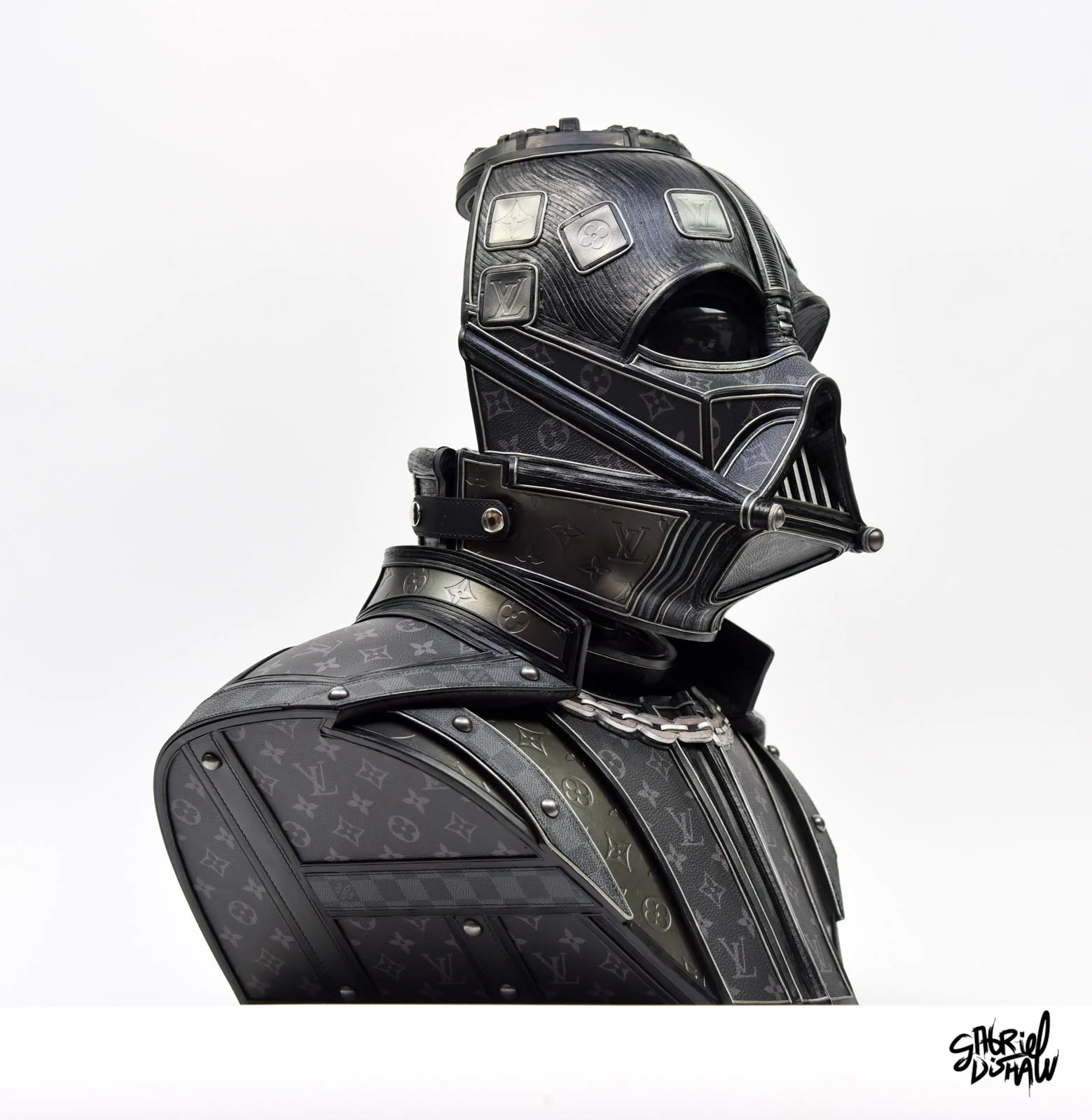 Gabriel-Dishaw-dark-side-couture-shadow-of-the-empire-darth-vader-star-wars-sculpture--62.jpg
