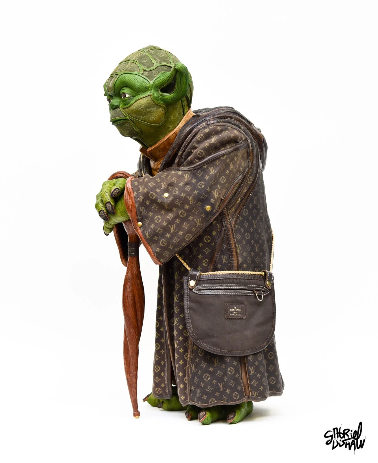 Gabriel-Dishaw-Master-Yoda-Luxe-two-yoda-star-wars-sculpture-luxury-art-upcycled-09.jpg