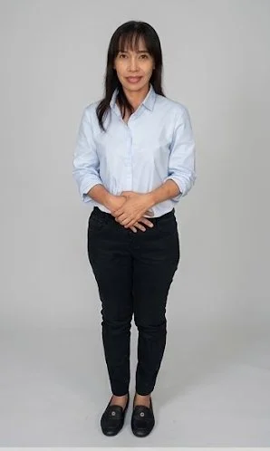 Antonia standing.jpeg