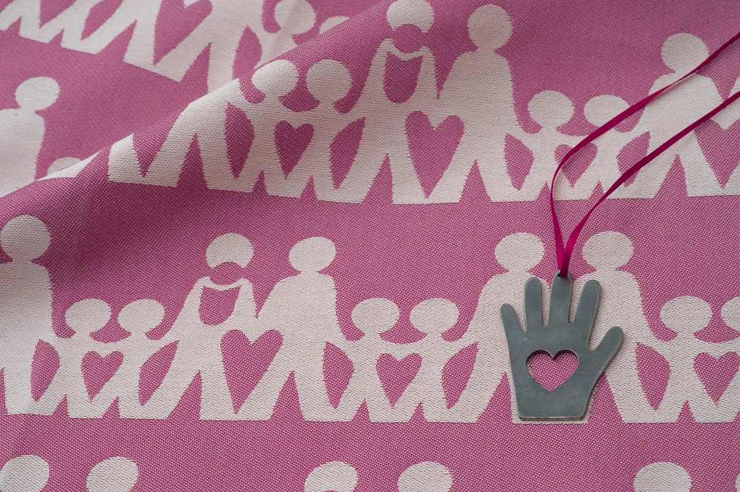 paper dolls-1-2.jpg