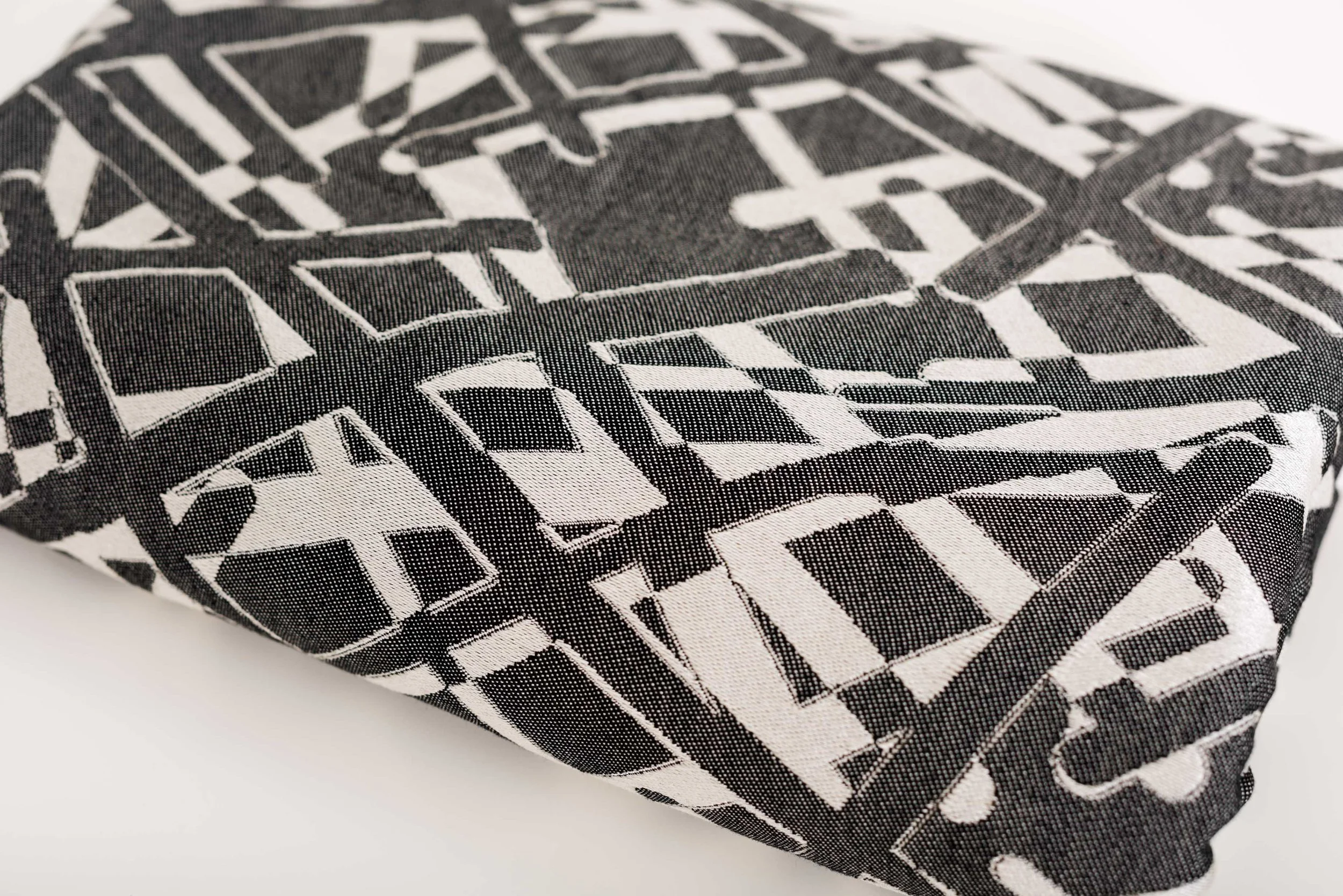 Sticks Noir · 100% cotton Sticks Noir, is our newest design and is debuting here in Chicago. This is the Goldilocks of wraps. Hugging the middle ground on all wrap qualities, you will find that it falls in the “just right” category. This wrap is new wrapper friendly, yet advanced wrappers will appreciate its ease of use. It is great for squishes and also for toddlers. You just can’t go wrong with any size, as the wrapping qualities are friendly to wrappers of all skill levels.