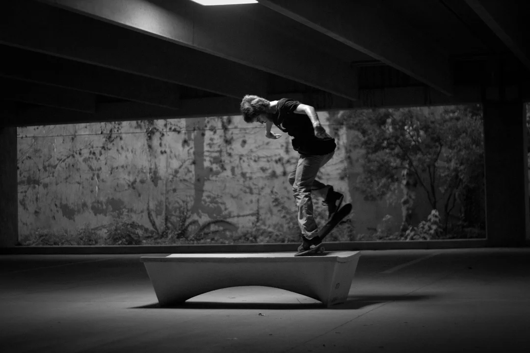 Lucas - Backside 180 Nosegrind