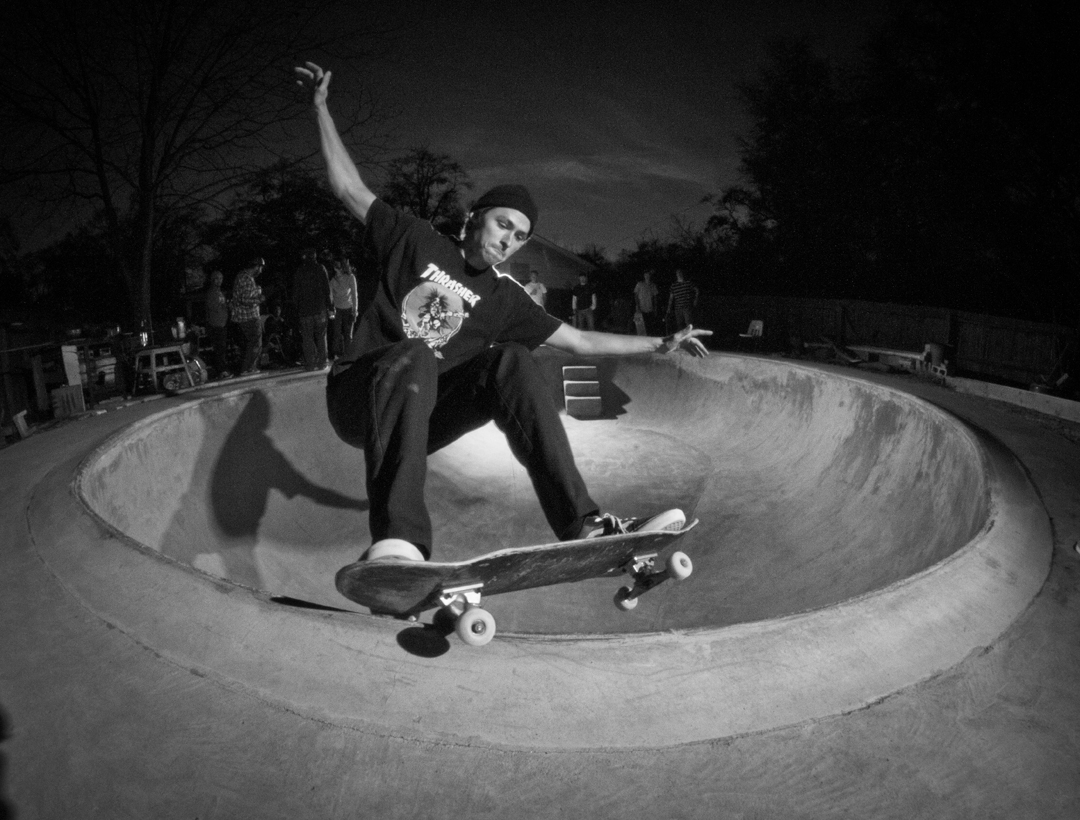 Zachbox frontside grind.