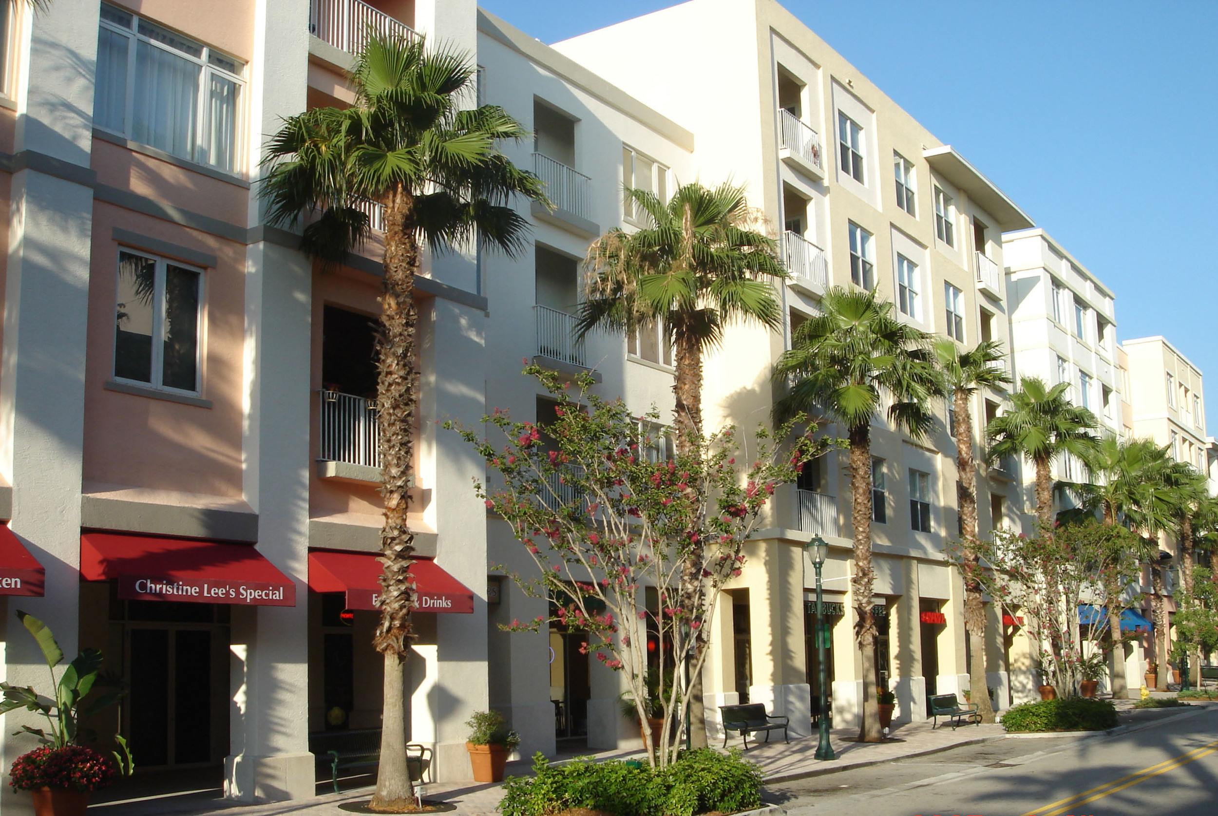 Abacoa Town Center Jupiter Florida Apartments and Retail.jpg