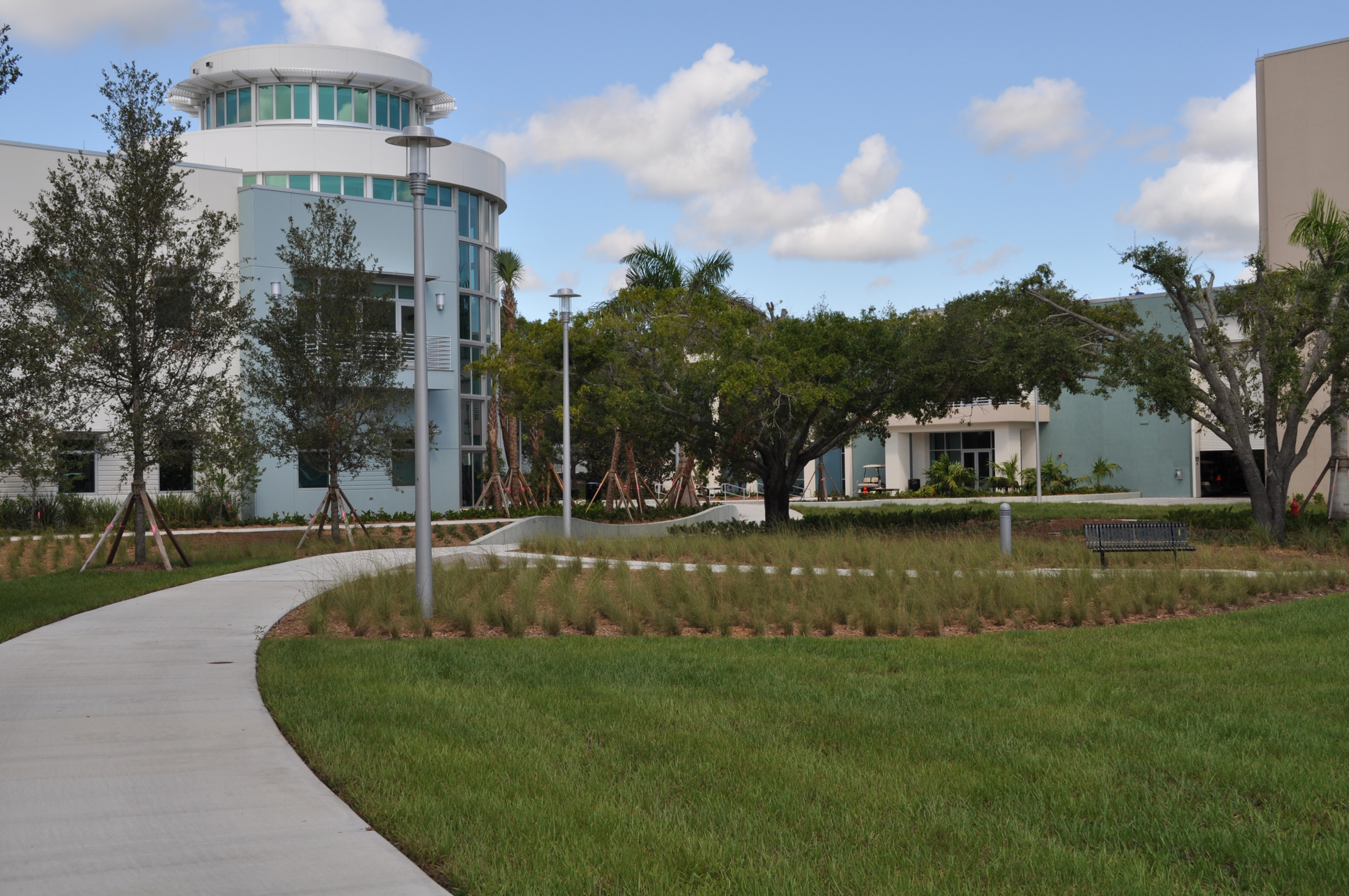 Harbor Branch Oceanographic Institute at FAU Research Laboratory II Live Oak Curvilinear Walk.JPG