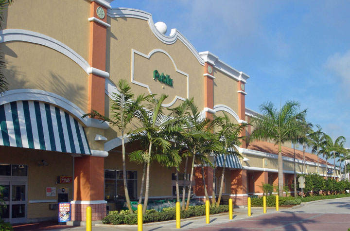 Publix Chasewood Plaza Jupiter Florida Security Bollards.jpg