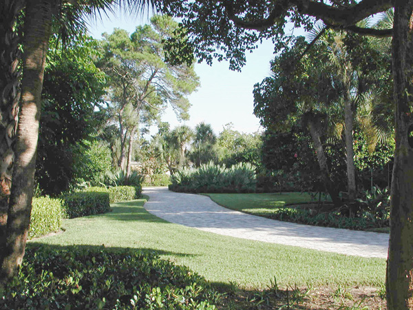 Loxahatchee River Residence Enrty Drive.jpg