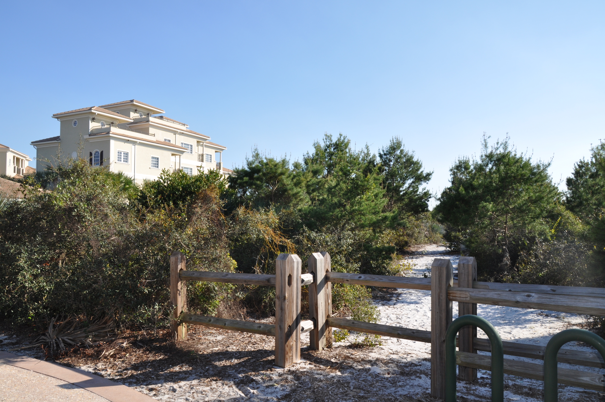 Tierra Del Sol Jupiter Florida Townhomes on Scrub Habitat Preserve.JPG