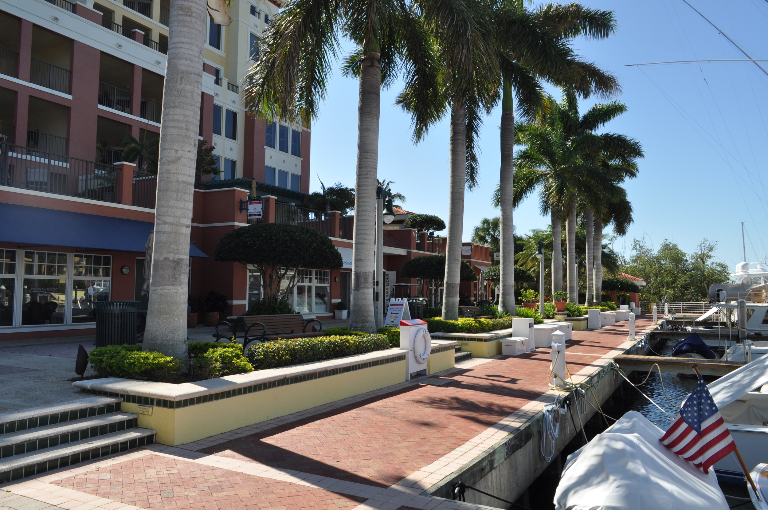 Jupiter Yacht Club Florida Riverwalk Marina and Retail Space.JPG