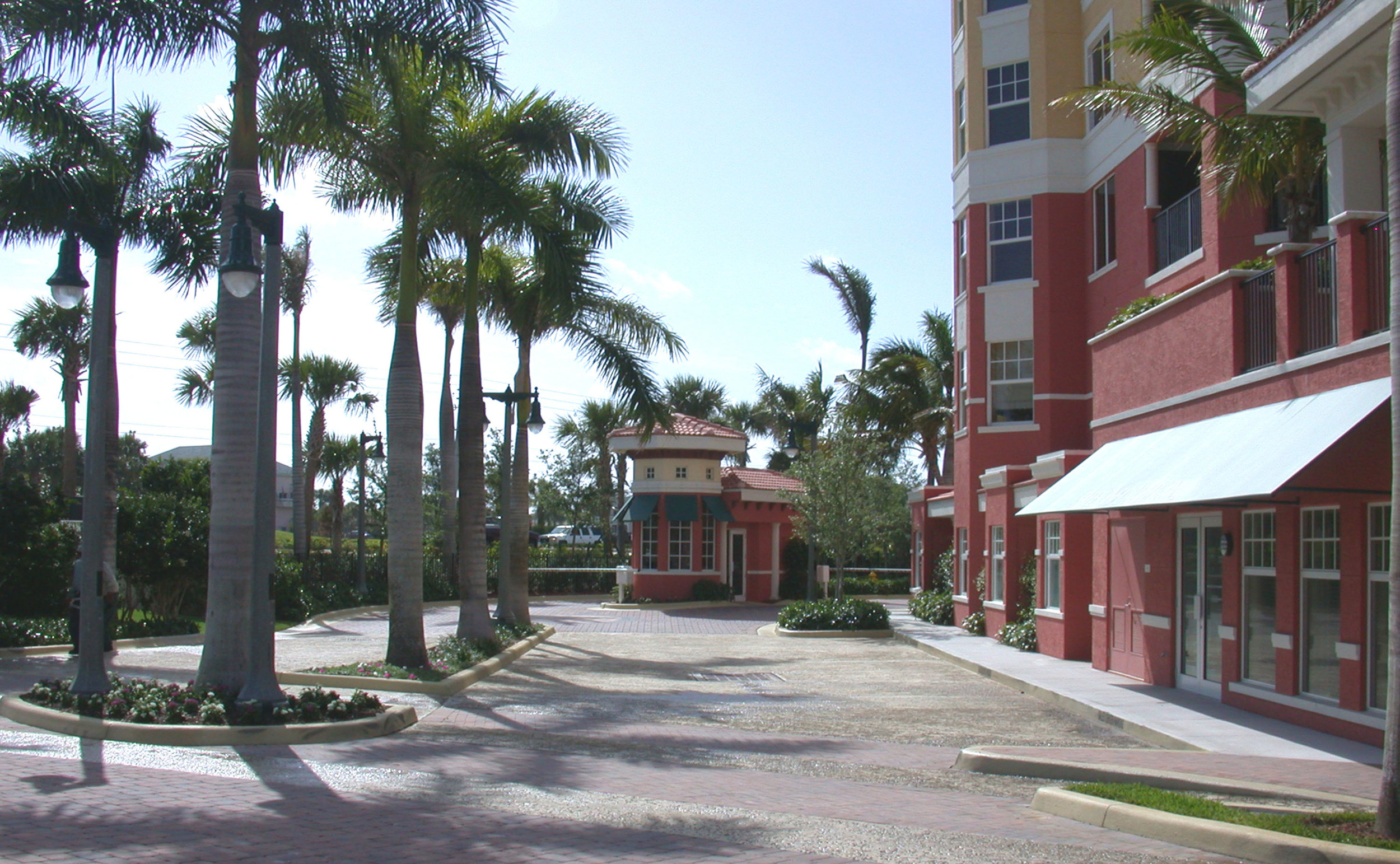 Jupiter Yacht Club Florida Private Entry.jpg