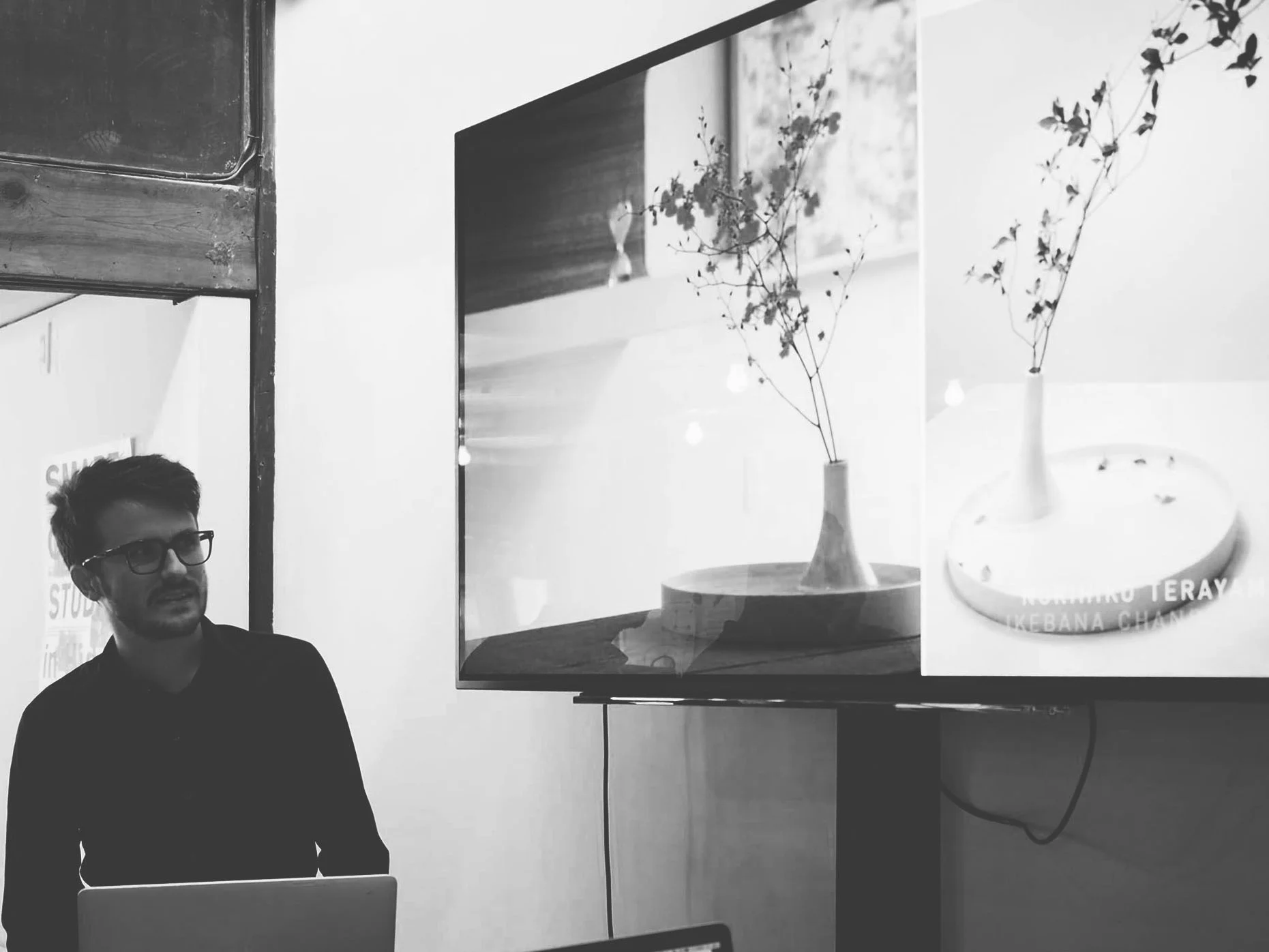 Me saying something about Ikebana. 