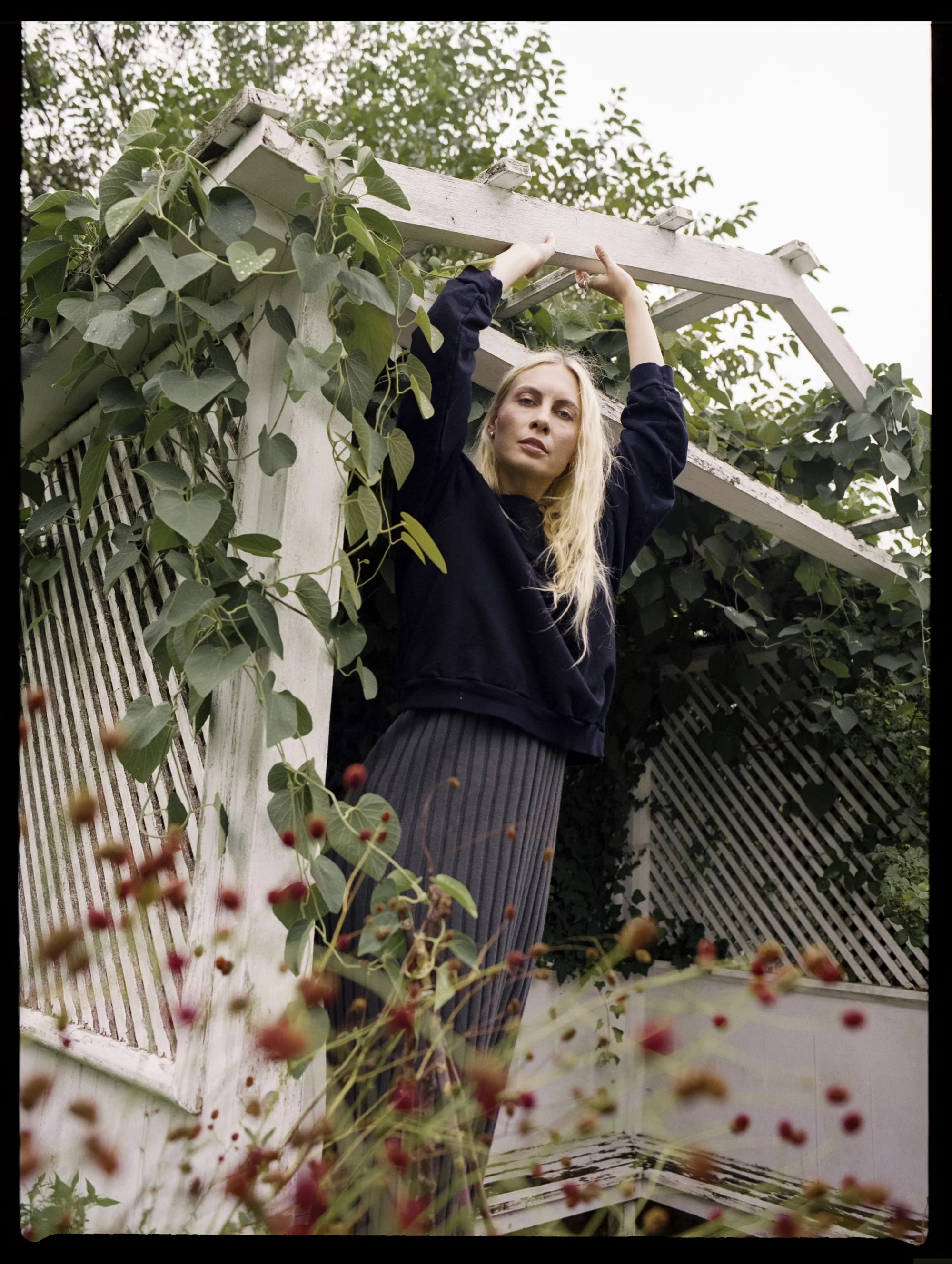 WOLHIDE_SS23_JG-SCAN_050.JPG