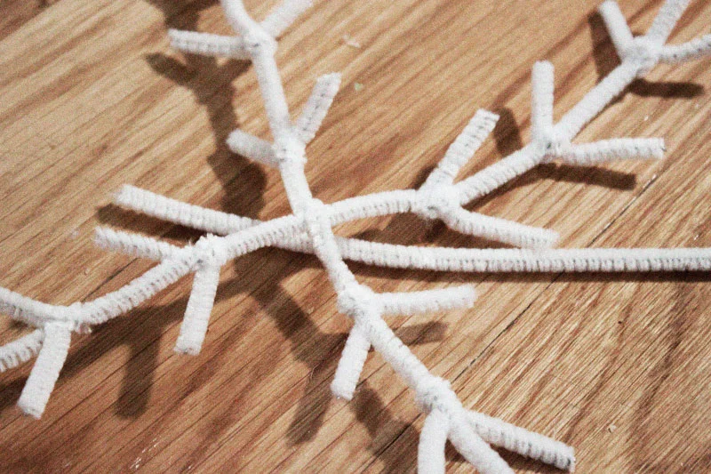 128js-DIY-Snowflake-2.jpg