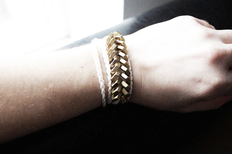 128js-Bolt-braid-necklace-19.jpg