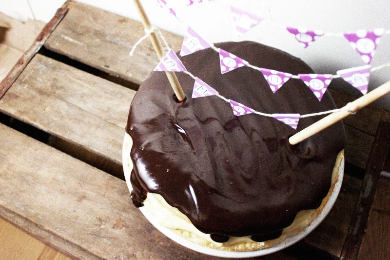 128js-Boston-Cream-Cake-20.jpg