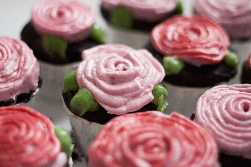 128js-Chocolate-Raspberry-Cheesecake-Cupcake-13.jpg
