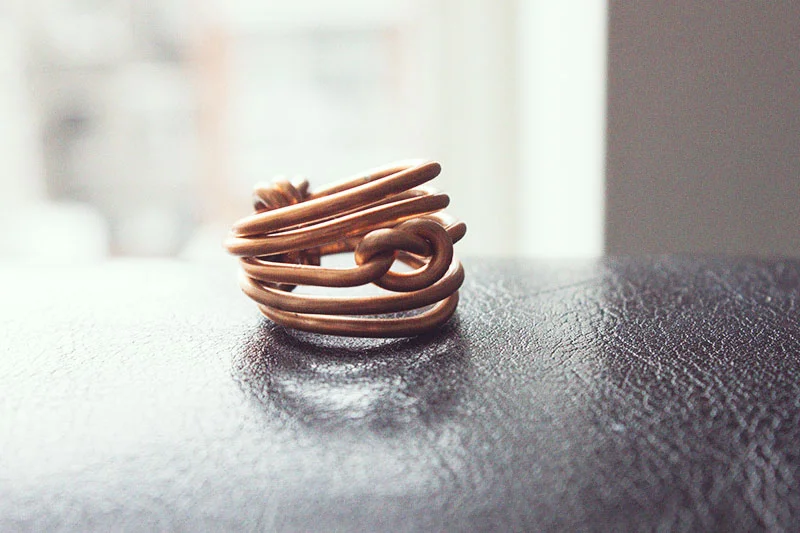 128johnst-Knot-Wire-Ring-1.jpg