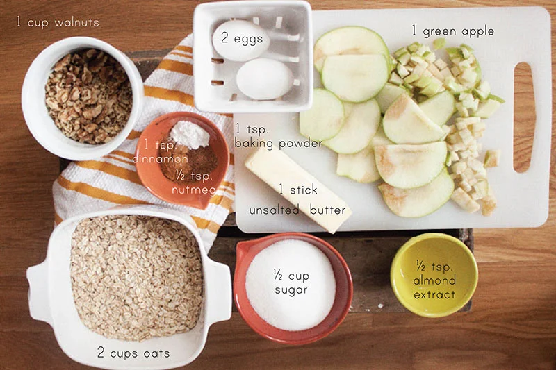 128johnst-Apple-Walnut-Cinnamon-Oatmeal-01.jpg