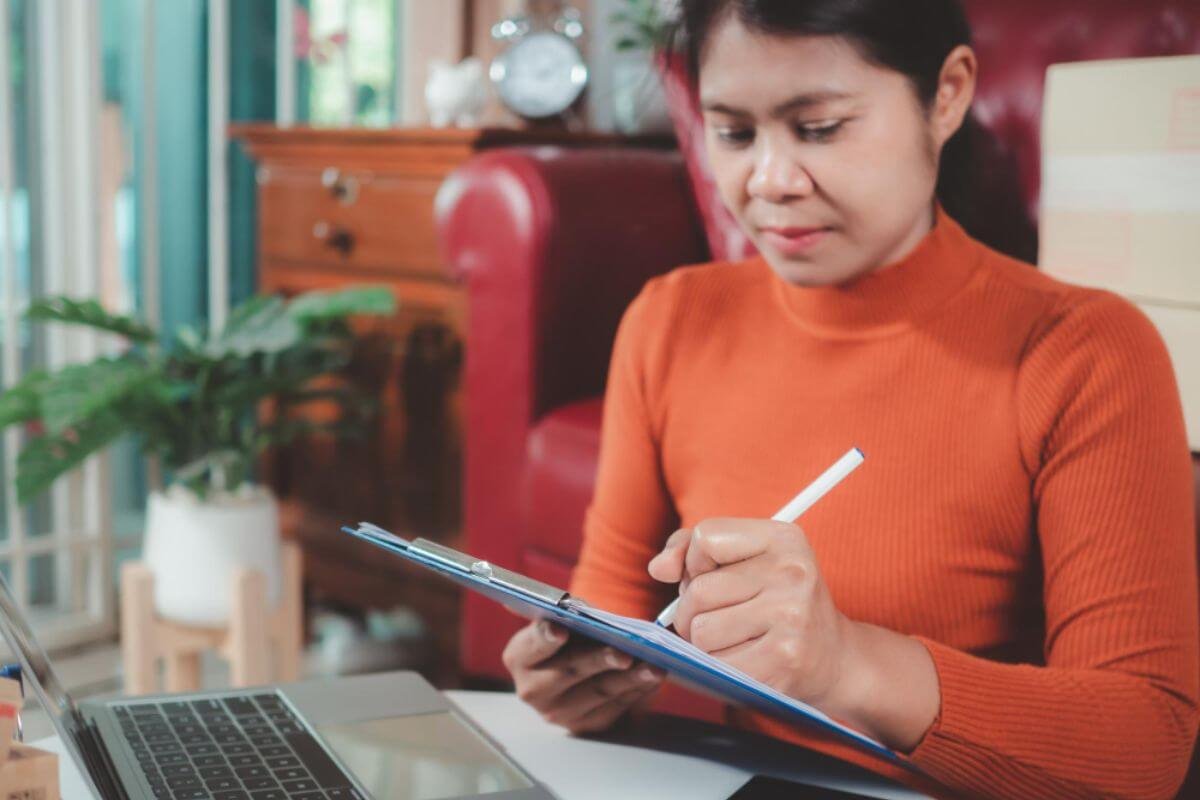 Signs Your Company Has Outgrown Manual Expense Tracking