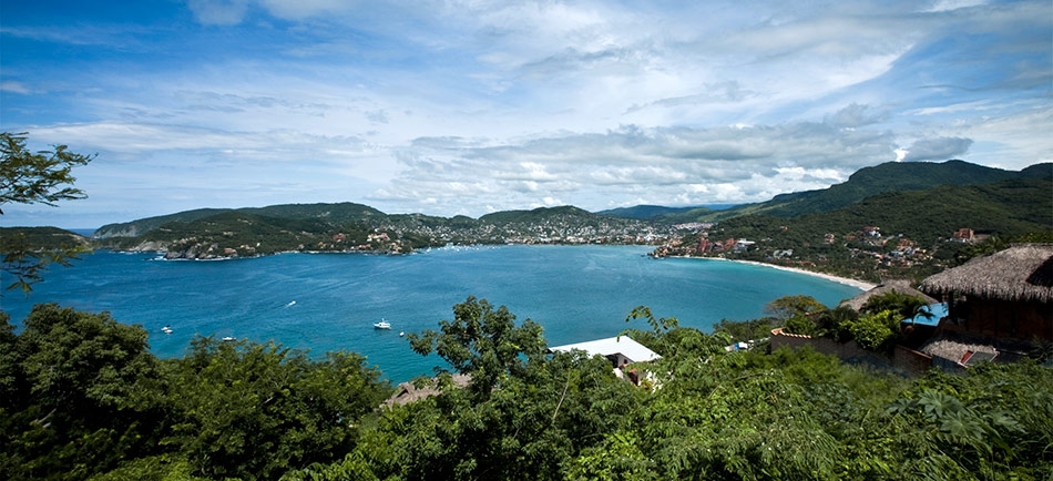 ixtapa bay, zihuatenejo | www.visitmexico.com