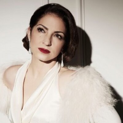 Gloria Estefan, Musician, Cuban American