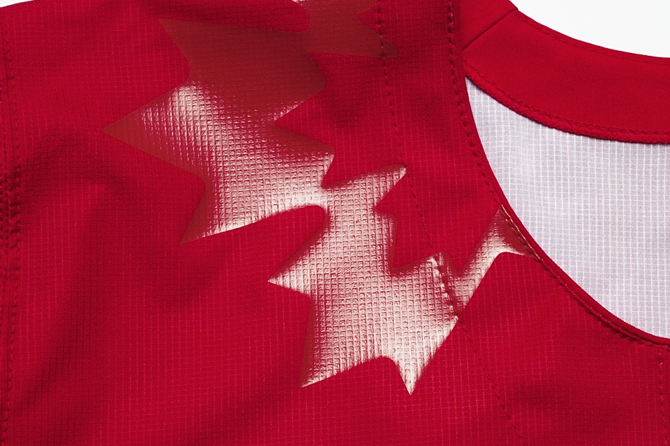  Subtle maple leaf designs adorn the shoulders, but they're only visible in the right light. 