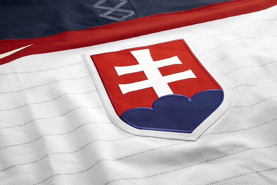  The shield from Slovakia's flag remains the centerpiece of the new uniforms. 