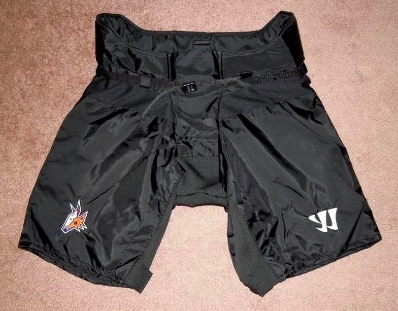 Special pant shell produced by Warrior Sports for Coyotes throwback uniform. / Photo origin unknown