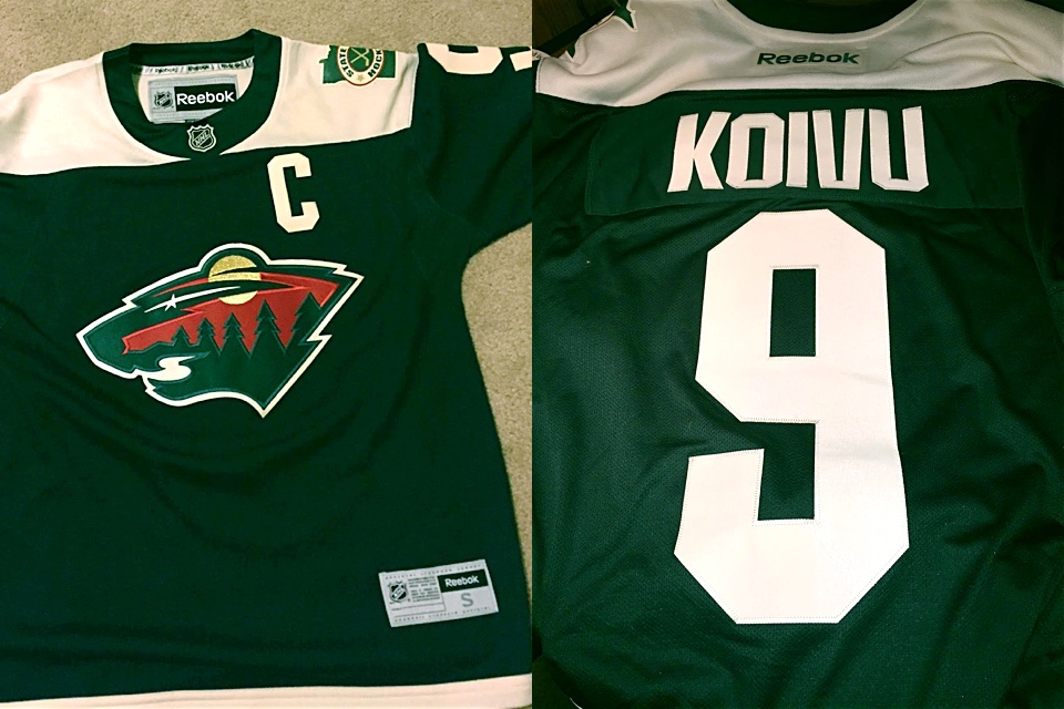 Take a closer look at the purported Wild Stadium Series jersey