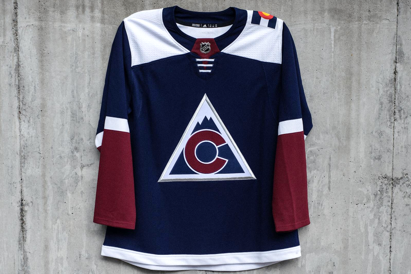 Our love of home, and love of hockey. #ReverseRetro Preorder today from  Altitude Authentics, jerseys ship November 15. #GoAvsGo x…