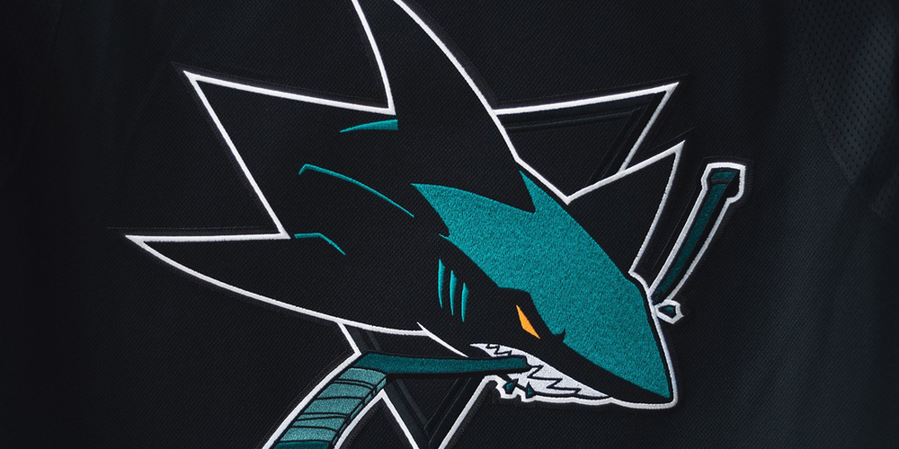 Erik Karlsson unveils new San Jose Sharks jersey in surprise