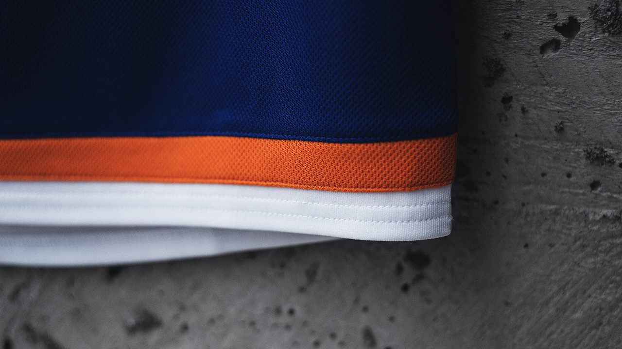 Islanders Unveil Brooklyn-Themed Third Jersey - CBS New York