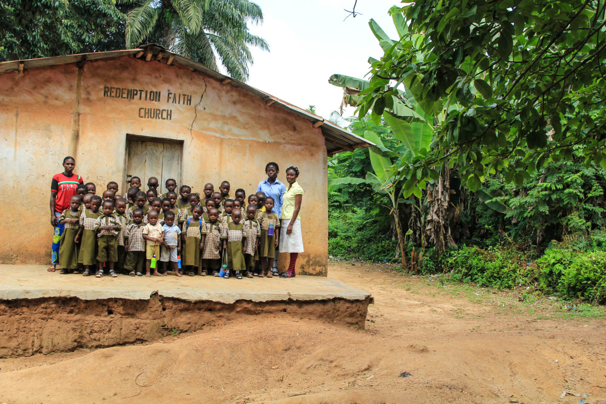 Folarin School, the birthplace of Elekuru Community Based Organisation. This school educates 35 children (nursery to grade 1) who are unable to walk the hour and a half to the main Elekuru Community School.
