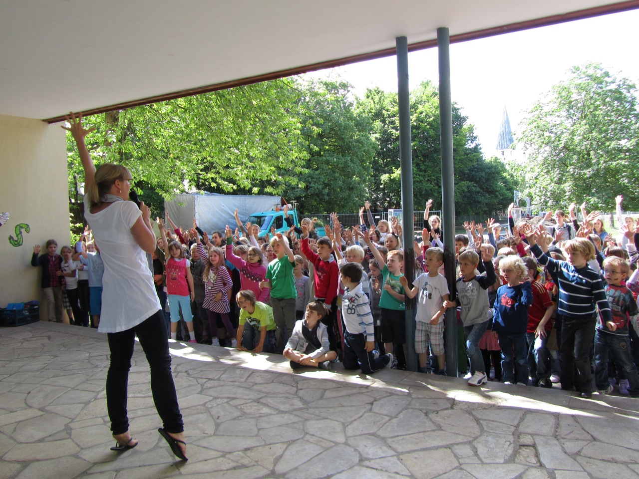 Children enjoy African song and dance!