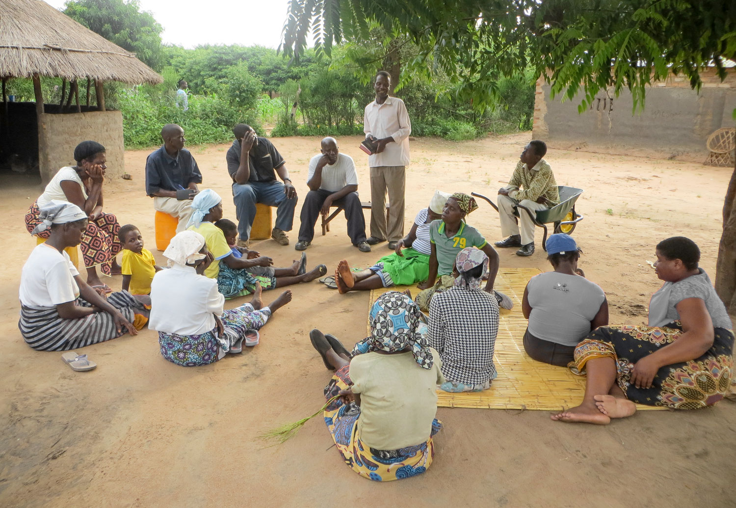  The Care Workers meet on a regular basis to pray and share the word of God together. 