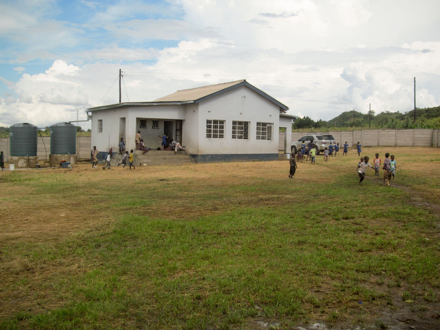  The Sakubva Life Centre is a place of safety, hope, love and play for 150 of the most vulnerable children in this community. 