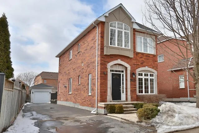 2673CastleHillCrescent.jpg