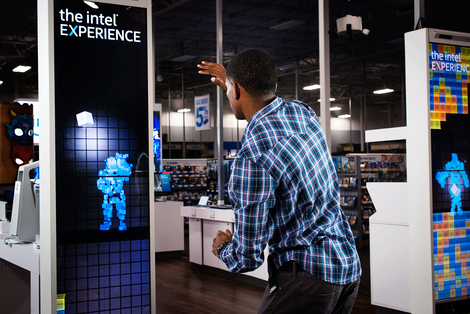 Totems – Explore, Play, and Discover: Redefine retro gaming with new life-sized twists, explore the cosmos, or get abstract with a life sized paint canvas.