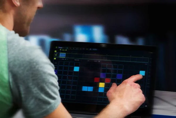 Stagelight by Open Labs – Power To Create, Versatility To Play:&nbsp;Create and customize your own music, make beats and more with Stagelight, powered by Intel® technology.