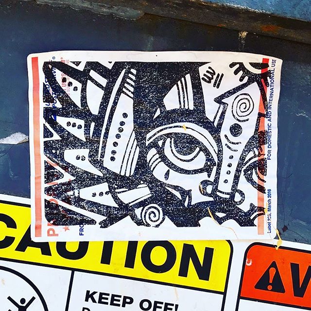 Eye see you! &mdash; please tag if you know the artist
.
.
#art #streetartistry #streetartchicago #chicagostreetart #streetarteverywhere #streetartphotography #sticker #stickerart #stickerartist #tribal #tribalart #chicago #ambassadorofgoodcheer #aog