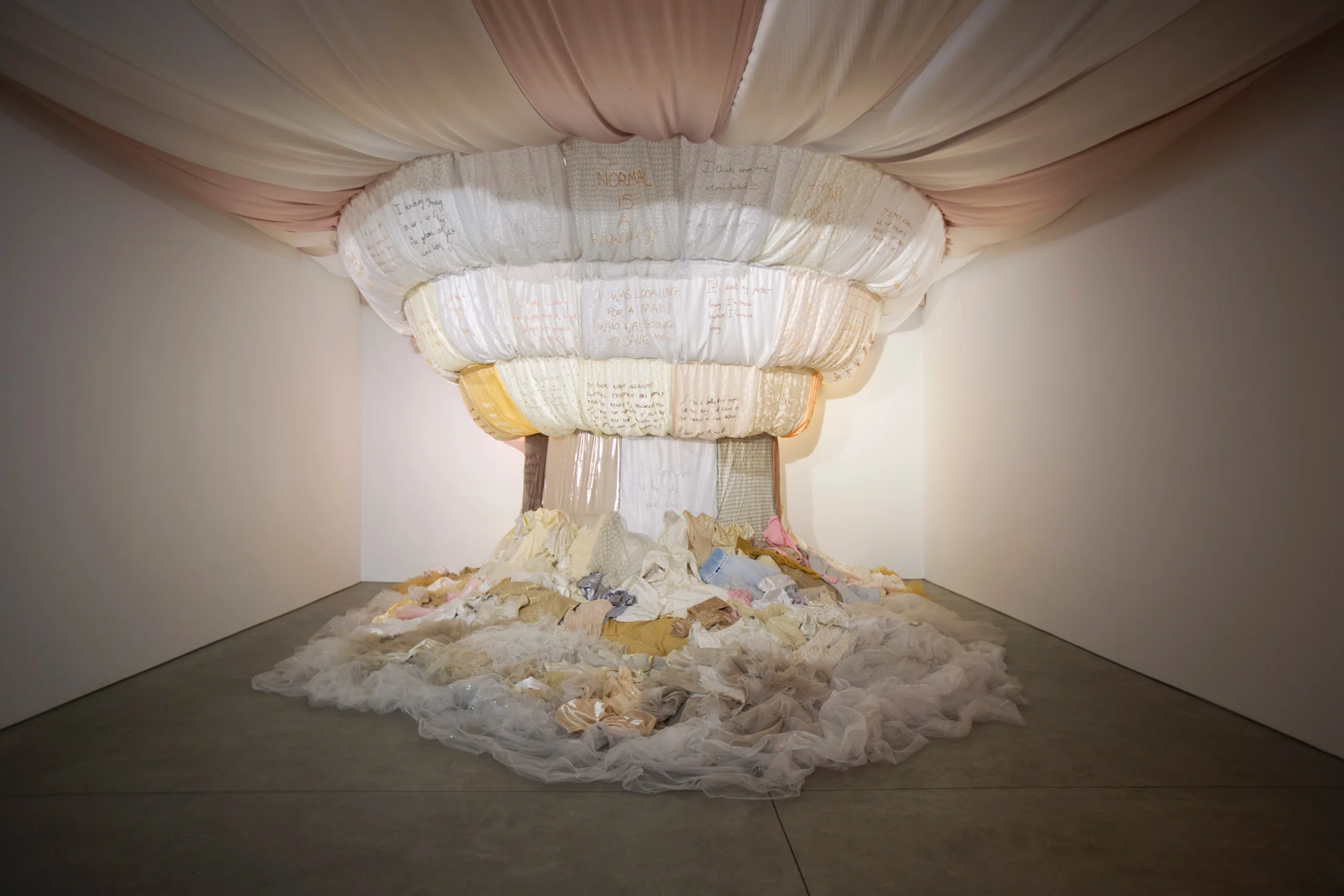  Frances Goodman , The Dream (2010-2016). Silk, lace, organza, satin, beads and embroidery thread, wedding dresses, sound installation. Courtesy of the artist and Richard Taittinger Gallery, New York.