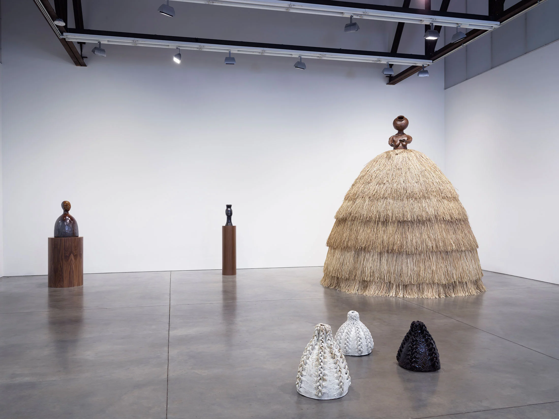 Installation view, © Simone Leigh; Courtesy of the artist and Luhring Augustine, New York.