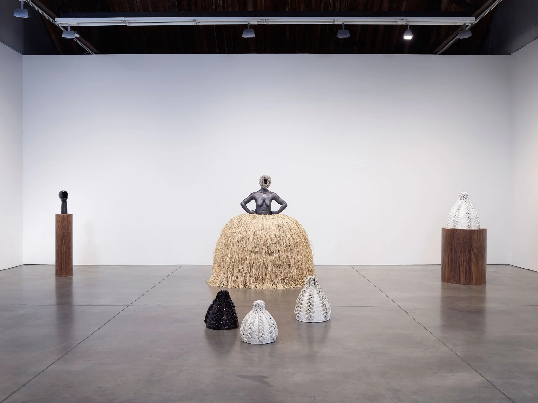 Installation view, © Simone Leigh; Courtesy of the artist and Luhring Augustine, New York.