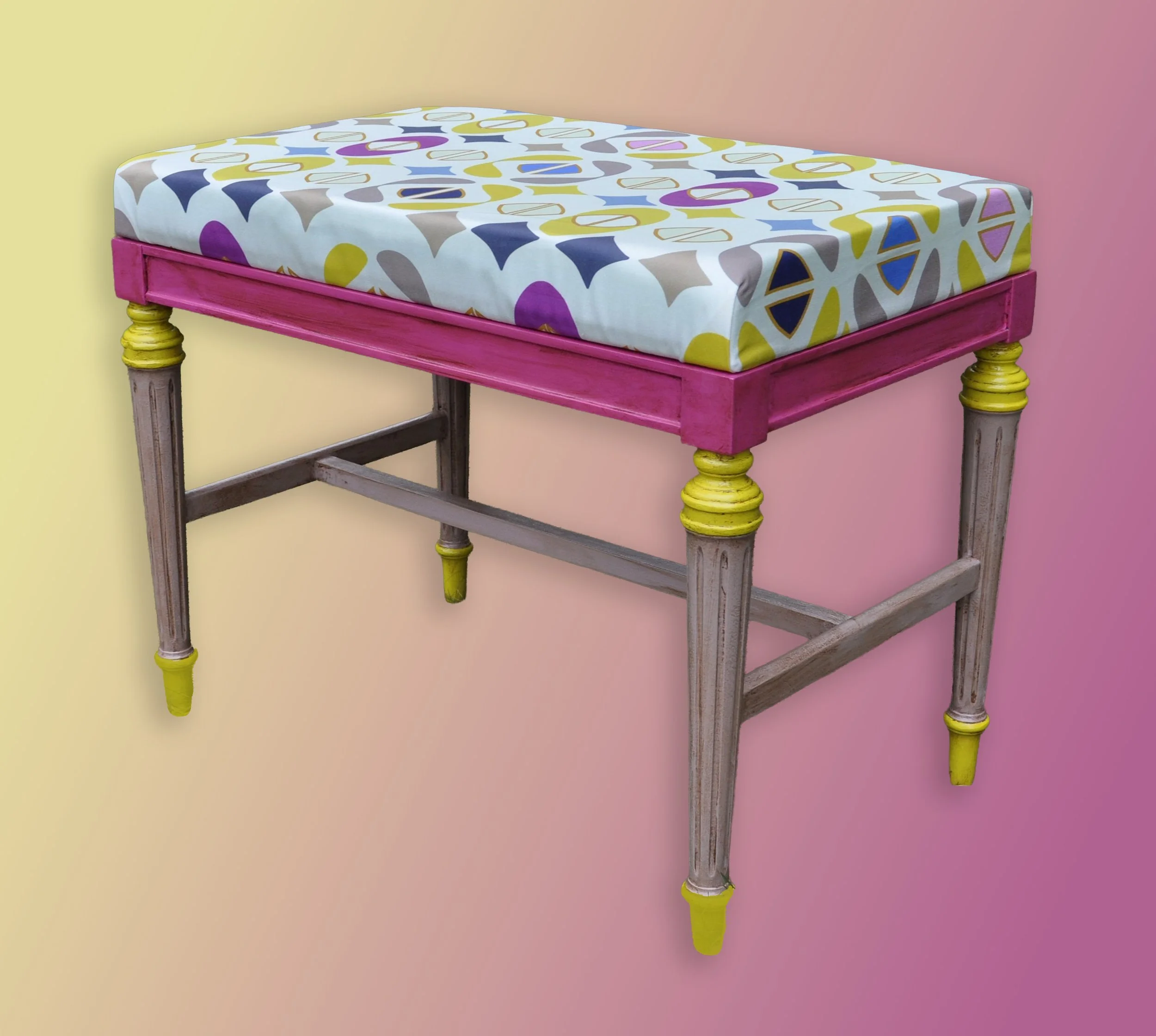 Appleine. Bench